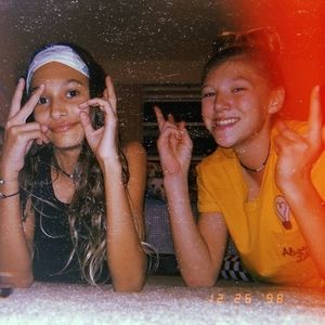 Meet your Posher, Kayla